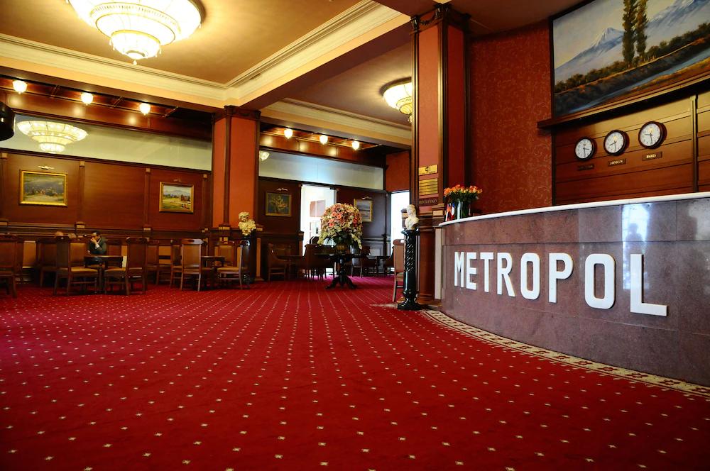 Metropol Hotel Ереван Экстерьер фото